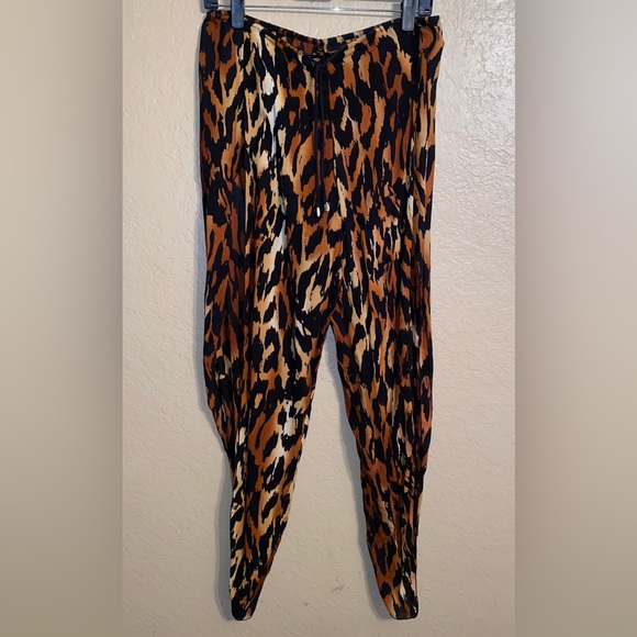 New cheetah print tulip pant - Picture 4 of 8